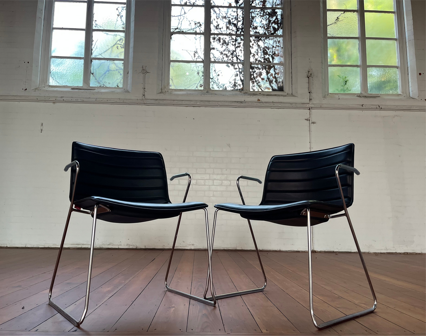 ARPER CATIFA 53 STUDIO CHAIR BLACK LEATHER