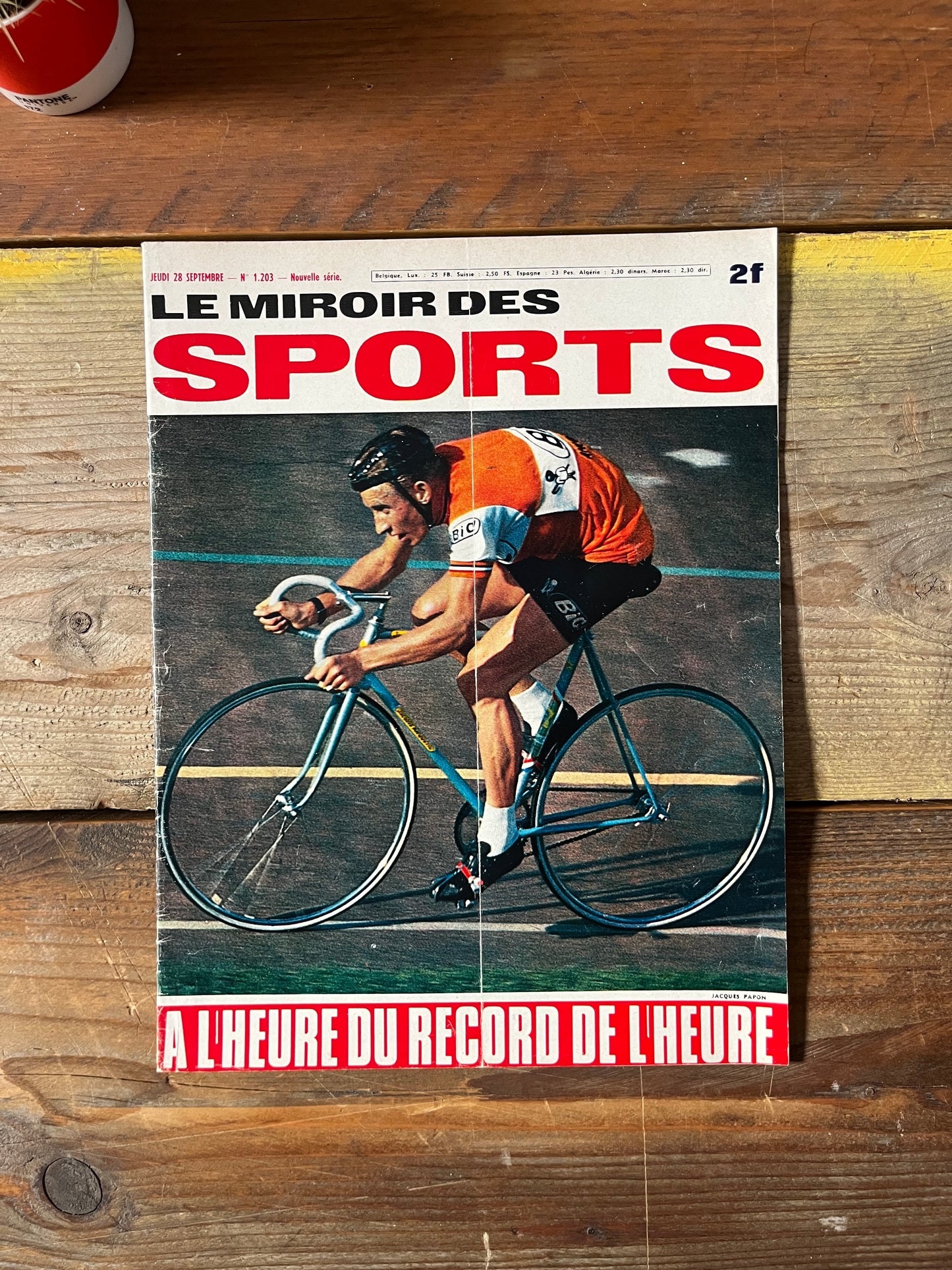 Vintage Tour de France Jacques Anquetil vintage cycling poster 1967 Track / Pista
