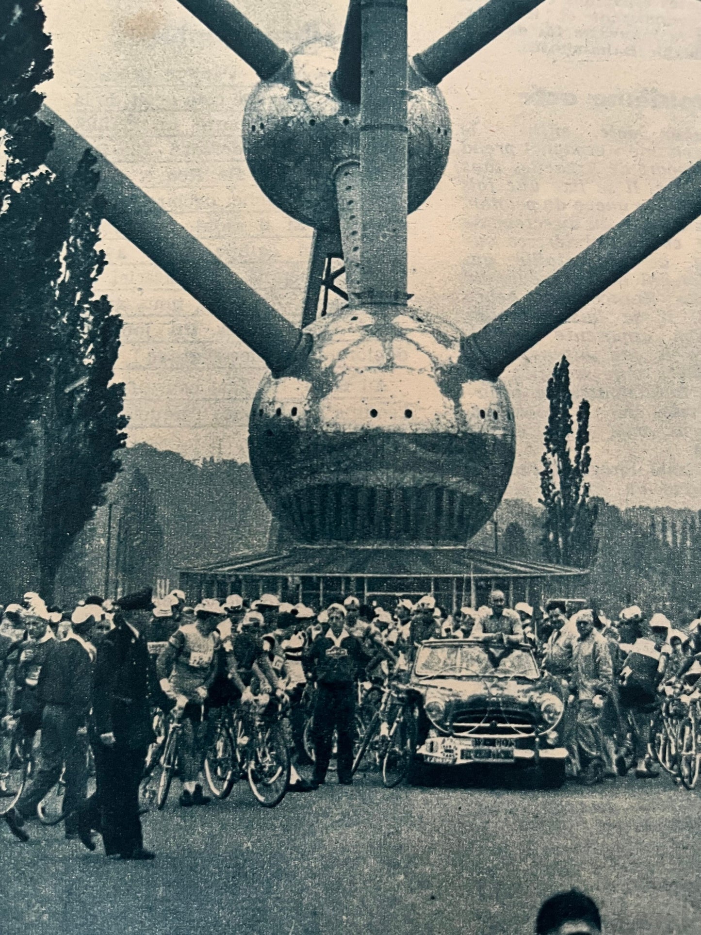 Vintage Cycling Print - Tour de France, Brussels Atomium, Original 1960
