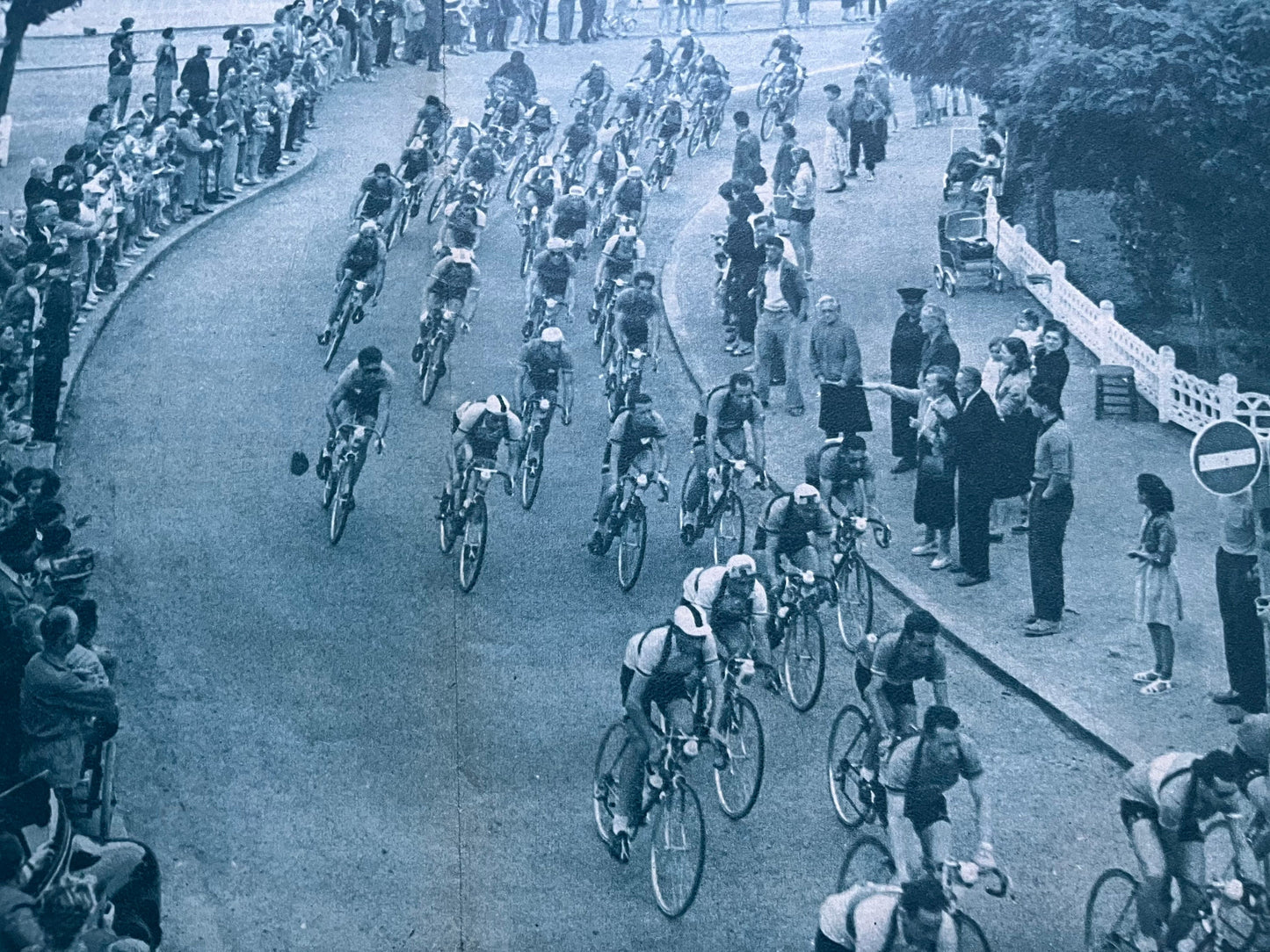 Vintage Cycling Print - Tour de France, Quay Portrieux, Original 1954