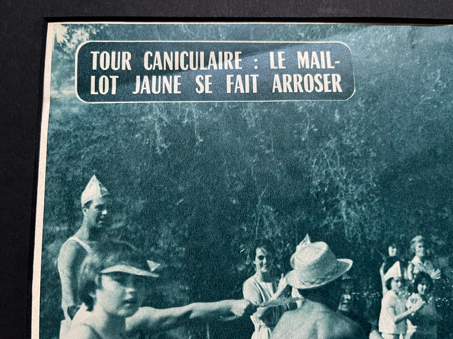 Vintage Tour de France cycling print - 1961