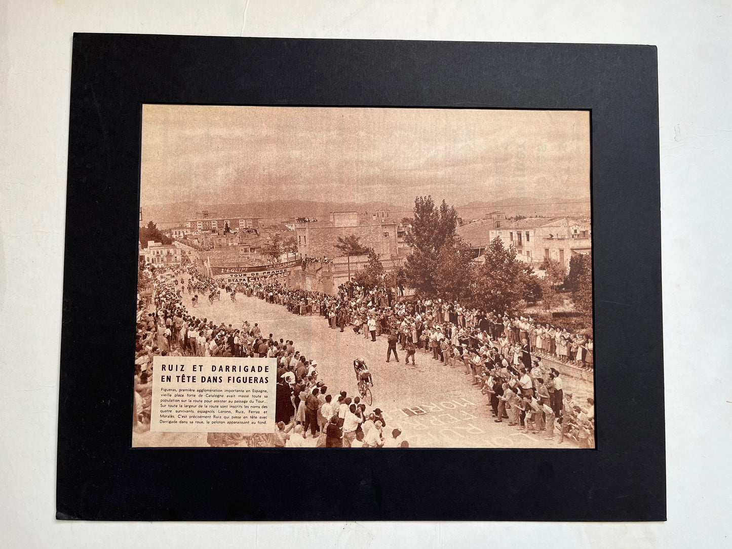 Vintage Tour de France cycling print Ruiz / Darrigade 1951