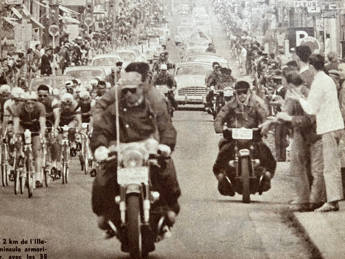 Vintage Cycling Print - Porte du Bretagne, Tour de France, Original, 1960
