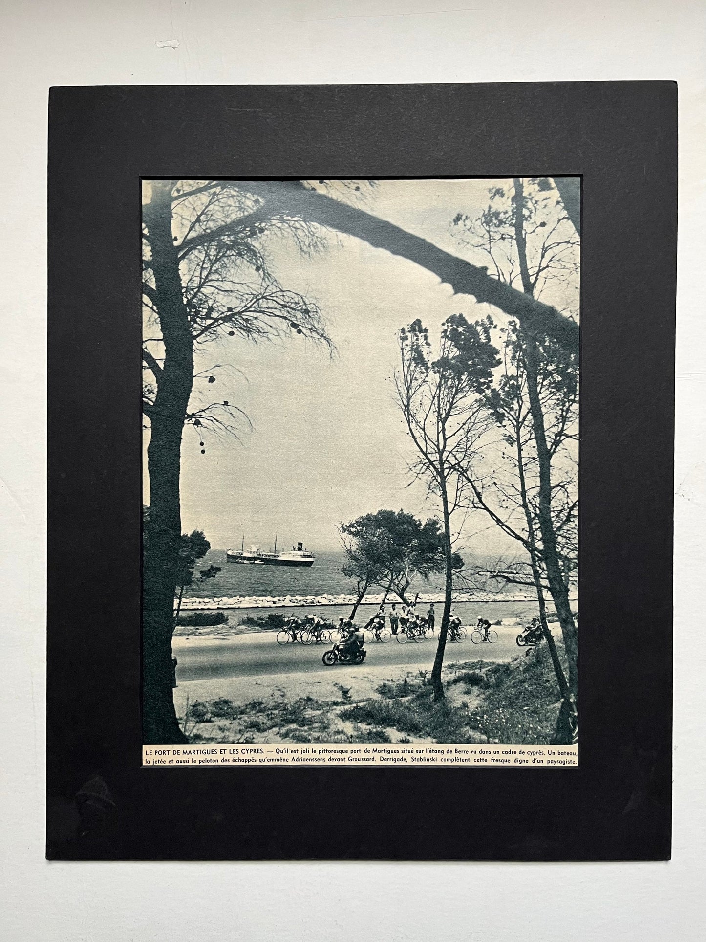 Vintage Cycling Print - Tour de France, Porte de Martigues et Cypres, Original 1960