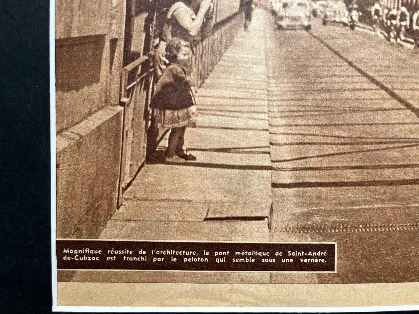 Vintage Cycling Print - Saint-André-de-Cubzac, Tour de France, Original 1950s