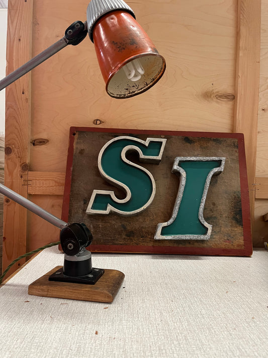 “Si”1960s shop lettering - Cast alloy