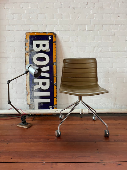 Arper Catifa 46 leather studio / office chair - Camel