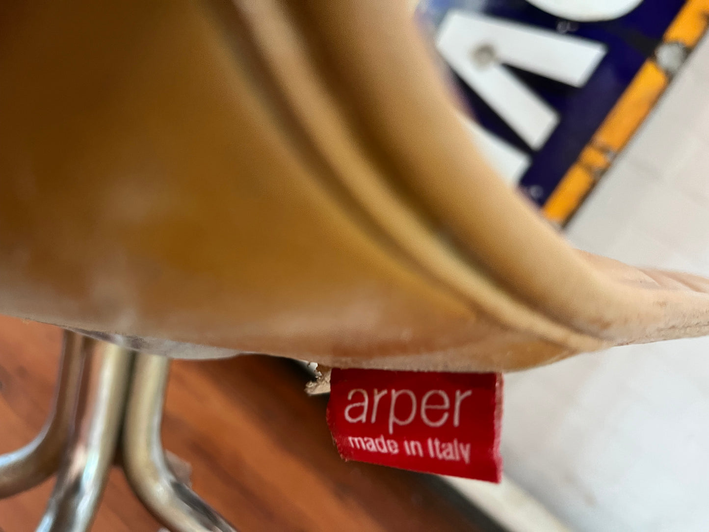 Arper Catifa 46 leather studio / office chair - Tan