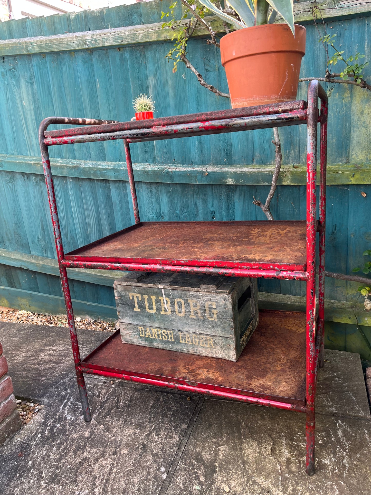 Industrial shelving unit Bauhaus style