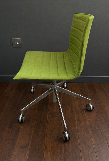 ARPER CATIFA 46 SWIVEL CHAIR STUDIO / OFFICE LIME GREEN