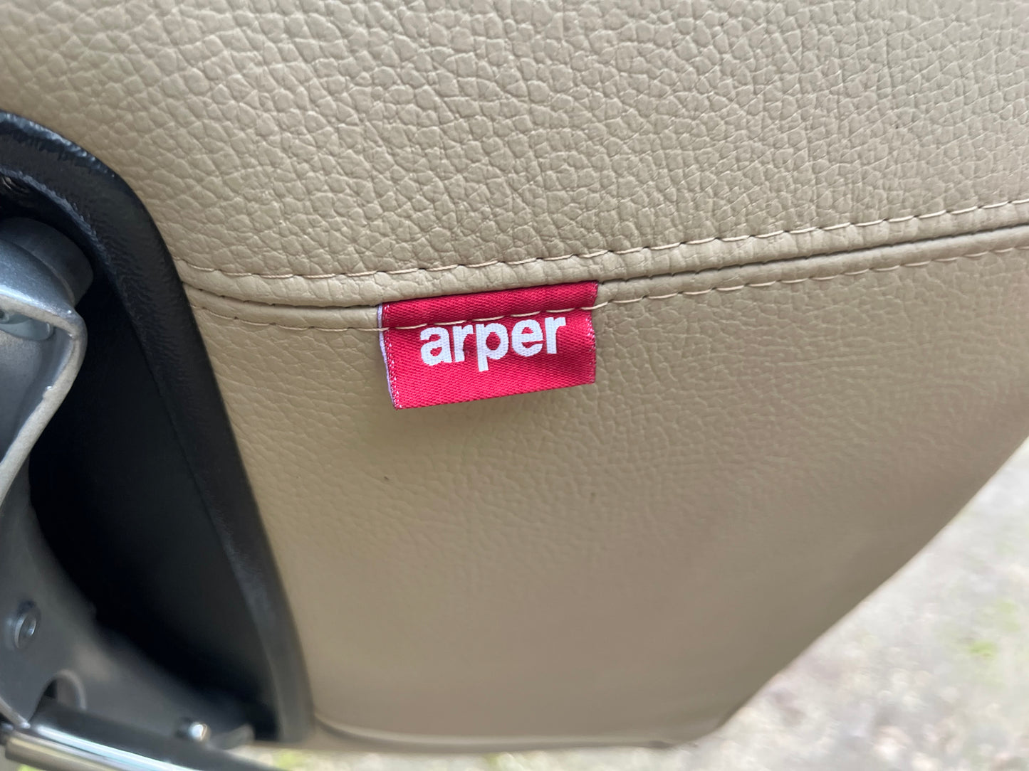 ARPER CATIFA 60 SWIVEL CHAIR STUDIO / OFFICE - CREAM LEATHER - PAIR