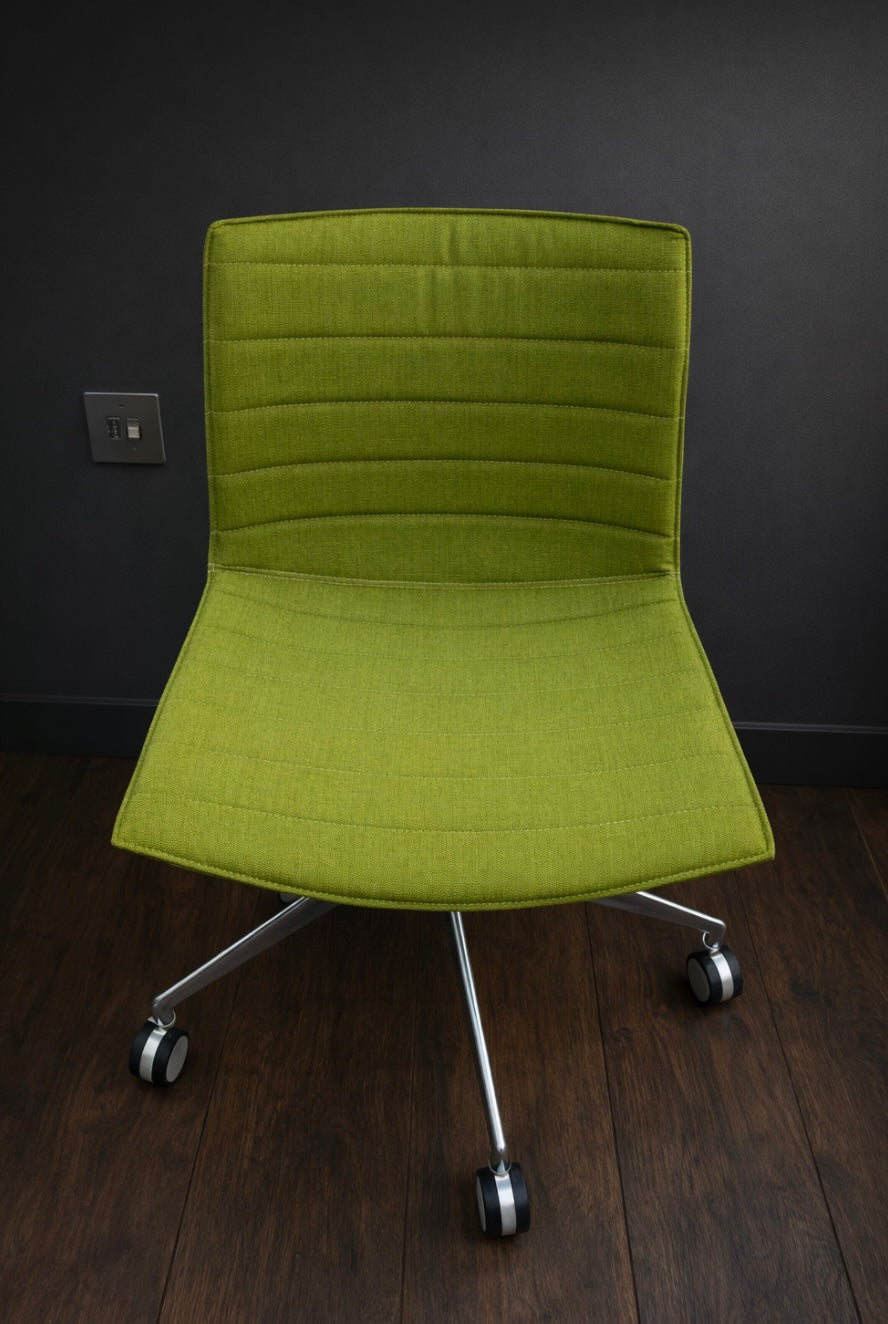 ARPER CATIFA 46 SWIVEL CHAIR STUDIO / OFFICE LIME GREEN