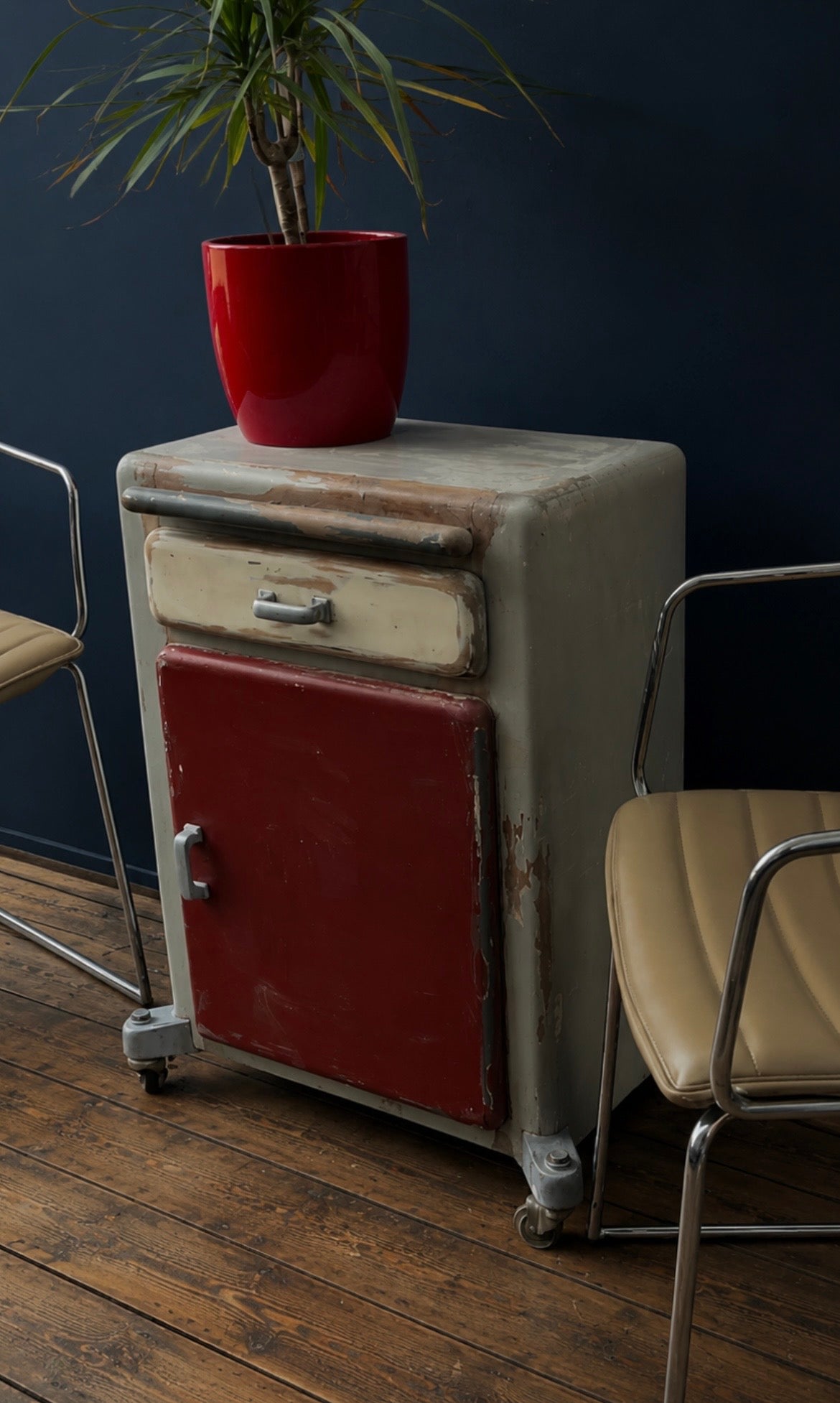 Vintage c1950s medical drawers / bedside cabinet