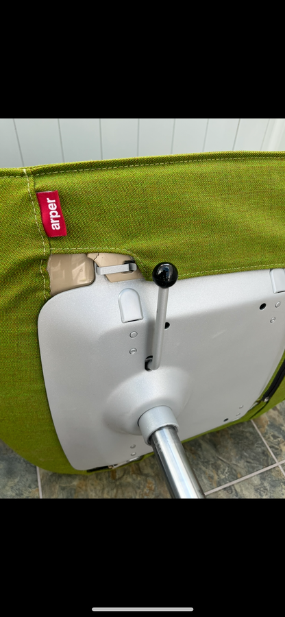 ARPER CATIFA 46 SWIVEL CHAIR STUDIO / OFFICE LIME GREEN