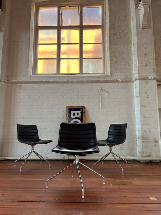 ARPER CATIFA 53 CHAIR  LEATHER STUDIO : SWIVEL CHAIR - EIGHT AVAILABLE