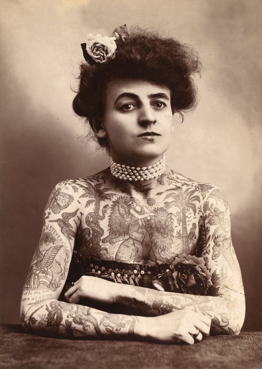 Tattoo'd lady vintage photo c19th