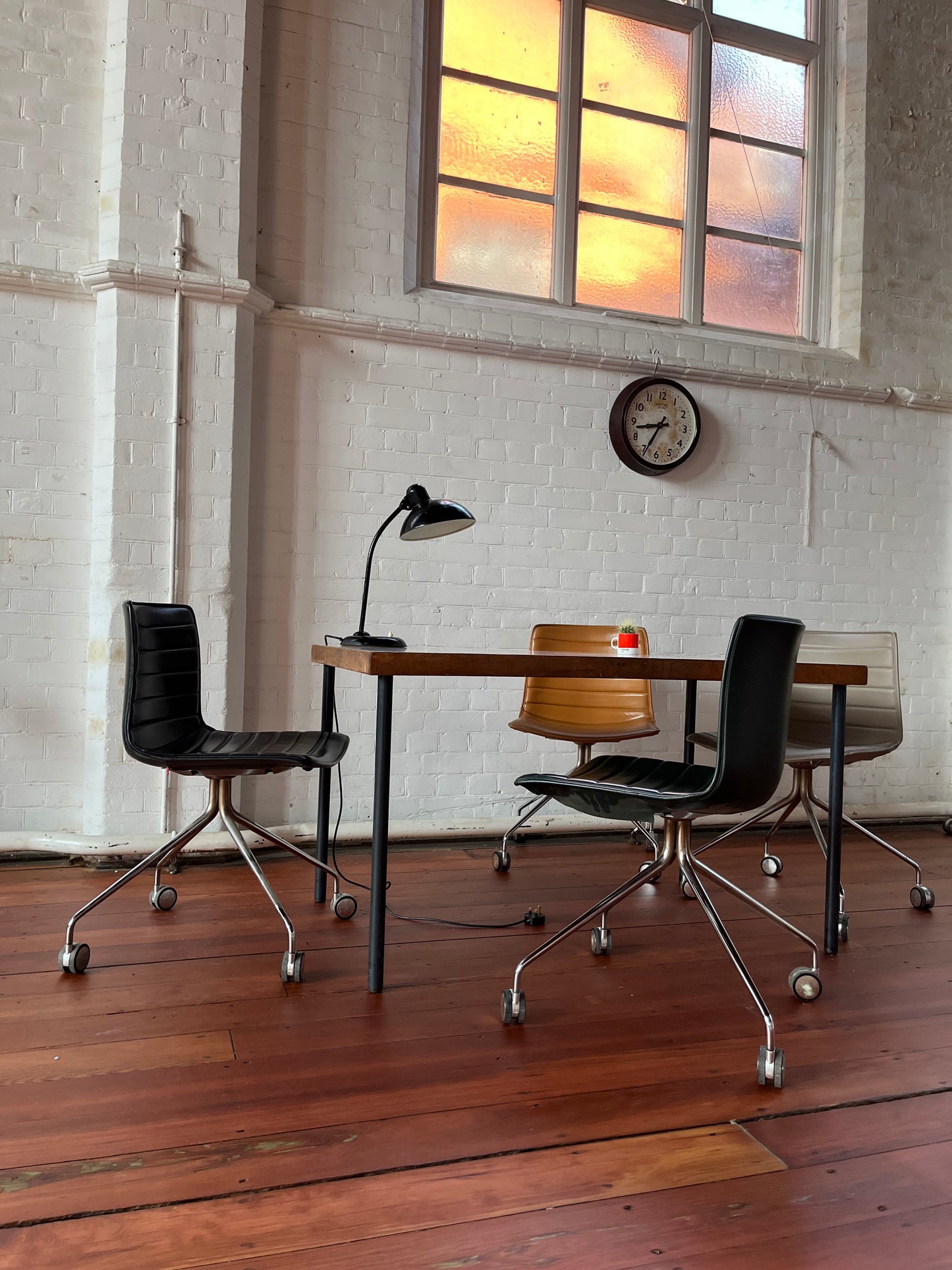 Arper Catifa 46 leather studio / office chair - Tan