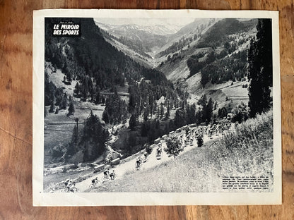 Vintage Tour de France cycling print c1958