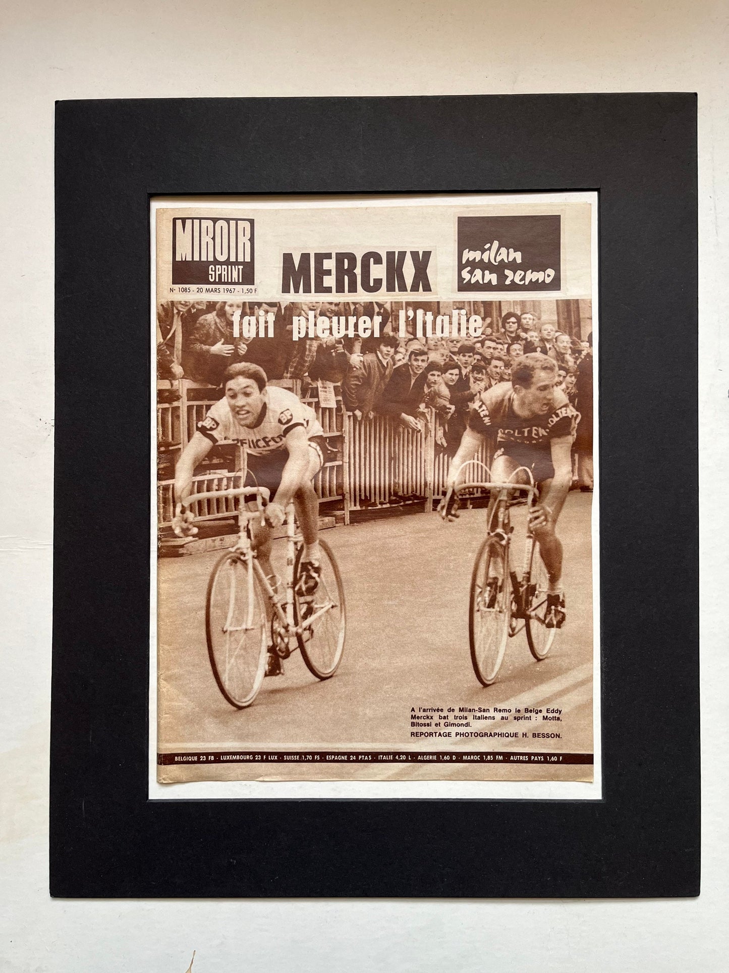 Vintage Cycling Print - Eddy Merckx, Milan - San Remo, Original 1967