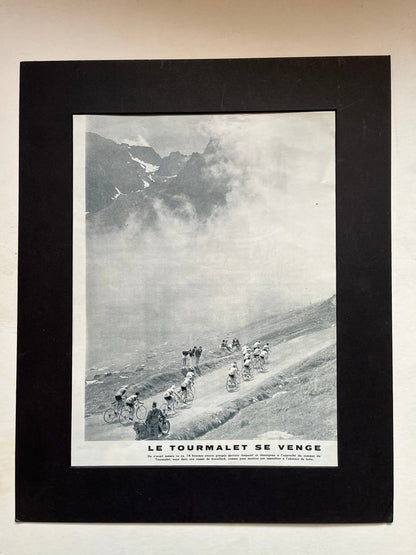 Vintage Cycling Print - Tour de France, Tourmalet Peloton, Original 1959